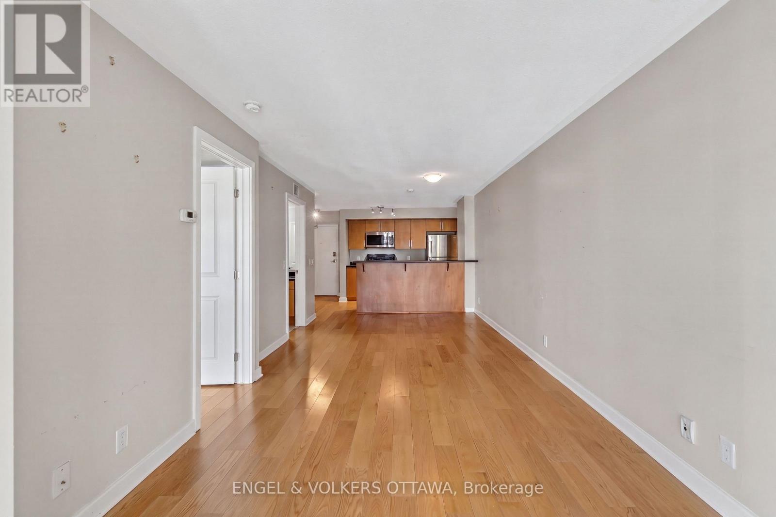 #604 138 SOMERSET STREET W - 24