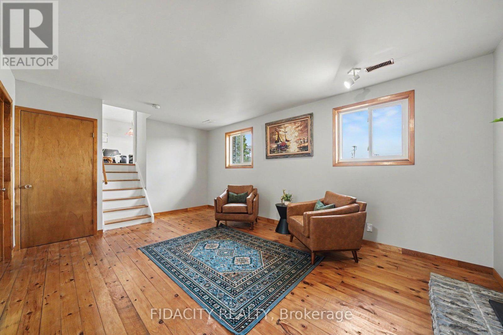 18 ROSS STREET - 22