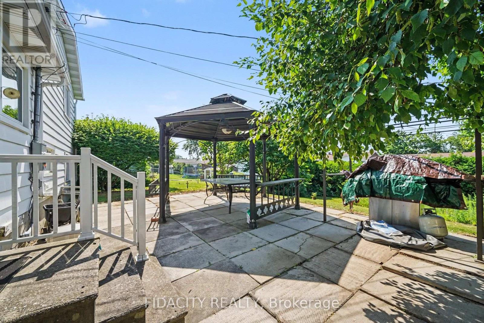 18 ROSS STREET - 26