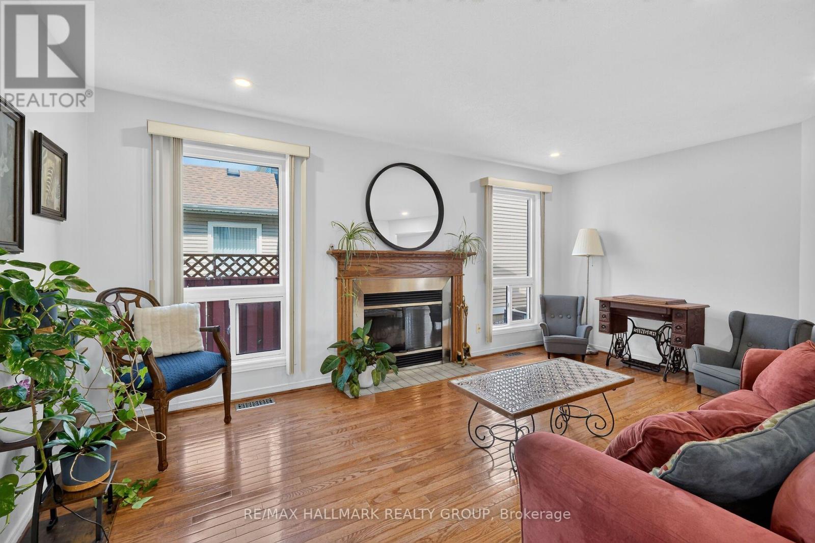 6117 SILVERBIRCH STREET - 11