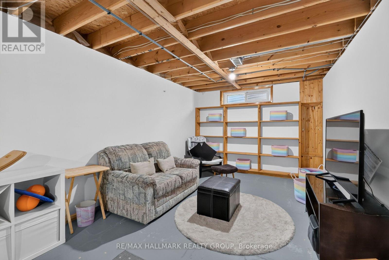 6117 SILVERBIRCH STREET - 39