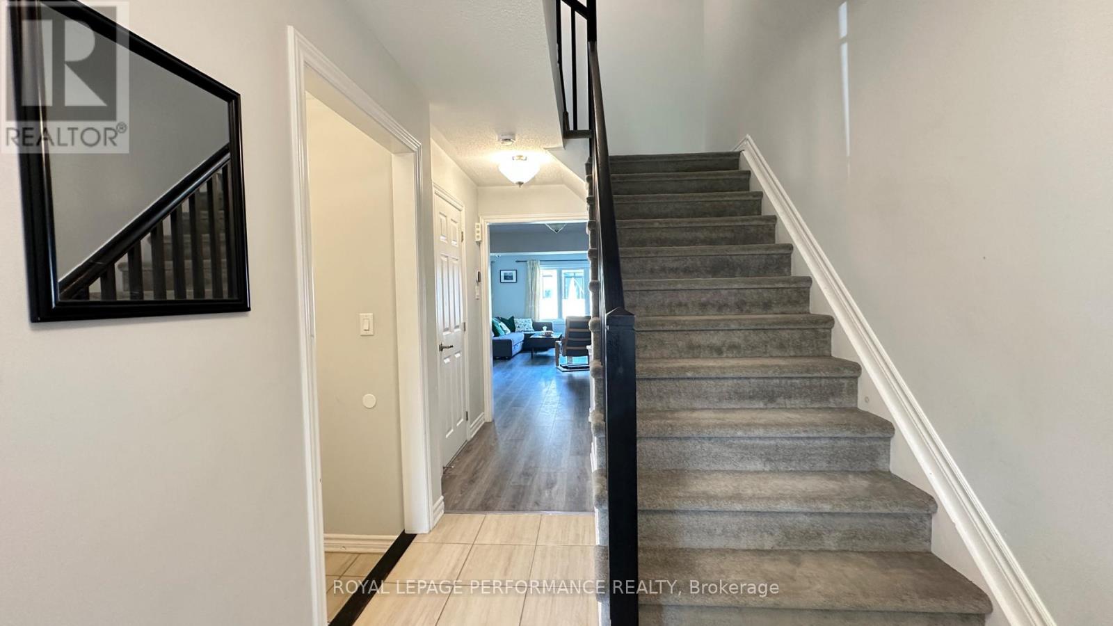 128 Lanceleaf Way