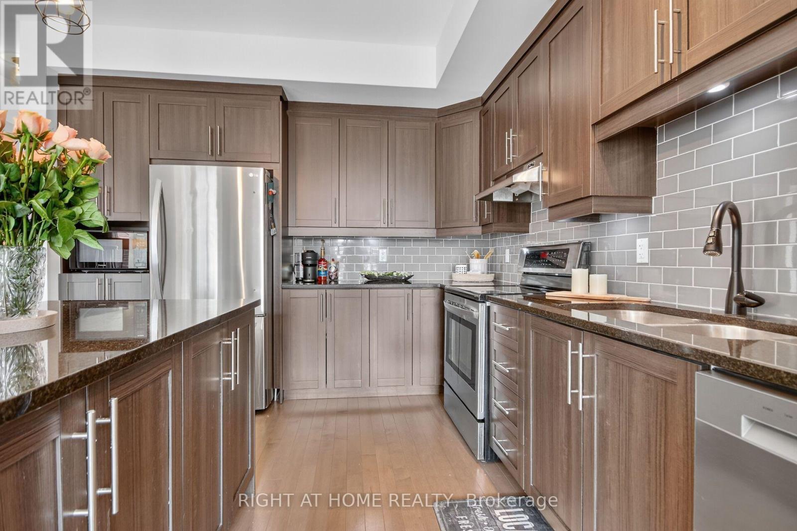 84 FRANCIS STREET - 13