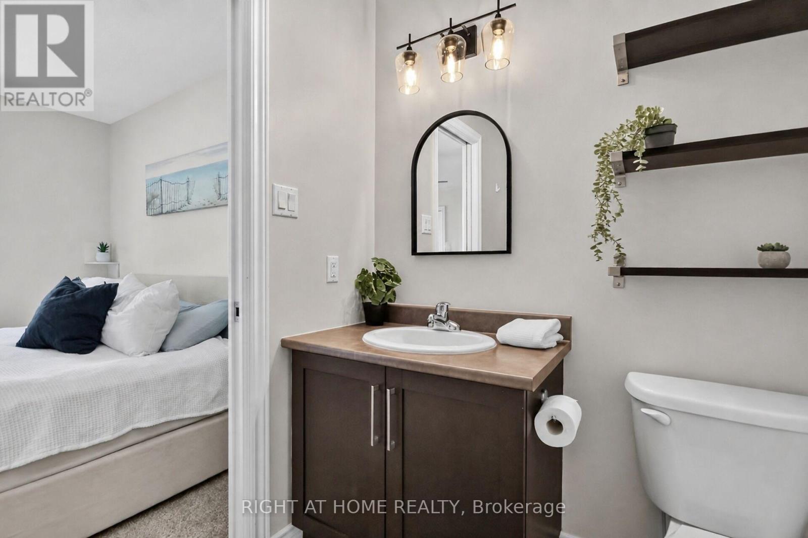 84 FRANCIS STREET - 24