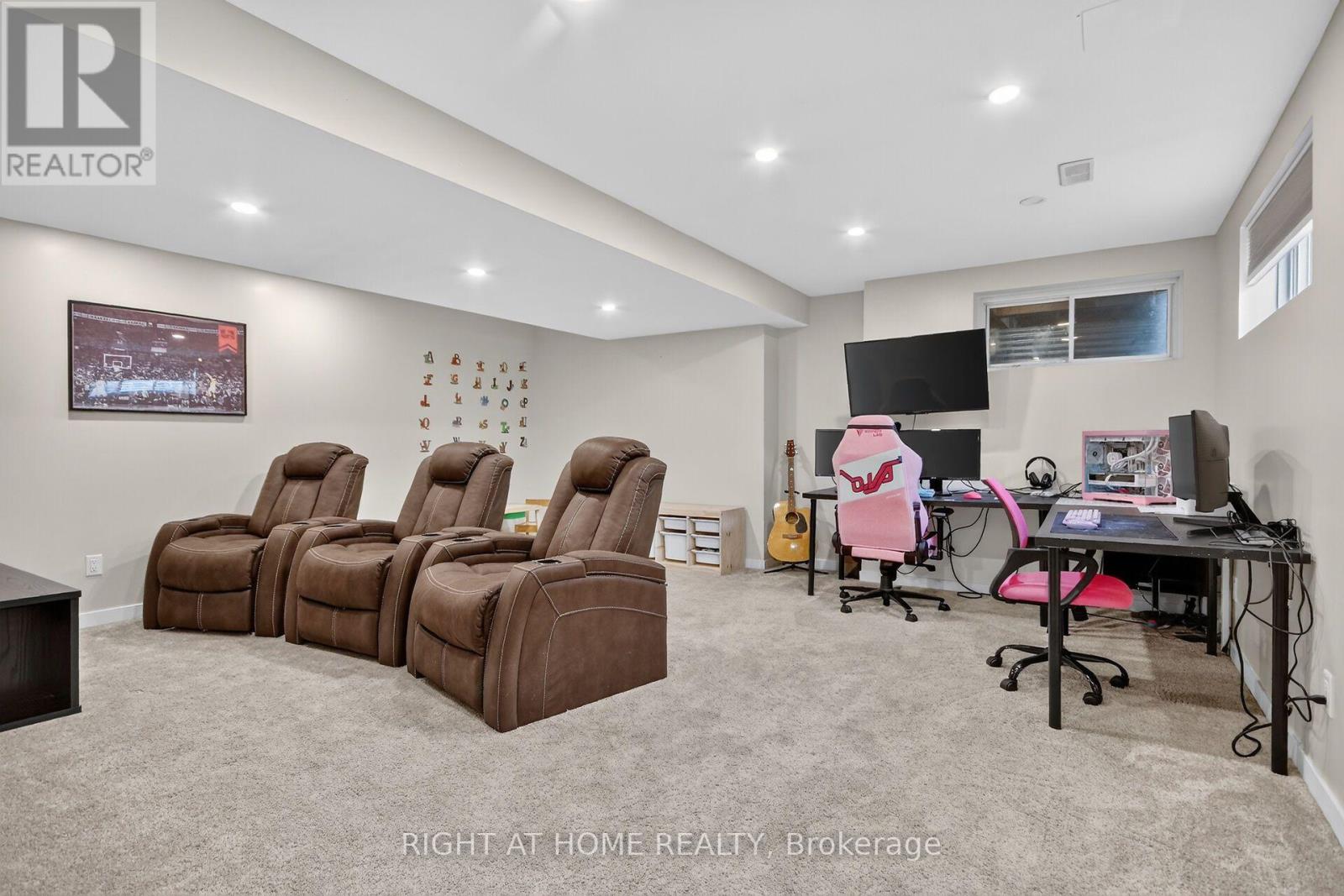 84 FRANCIS STREET - 32