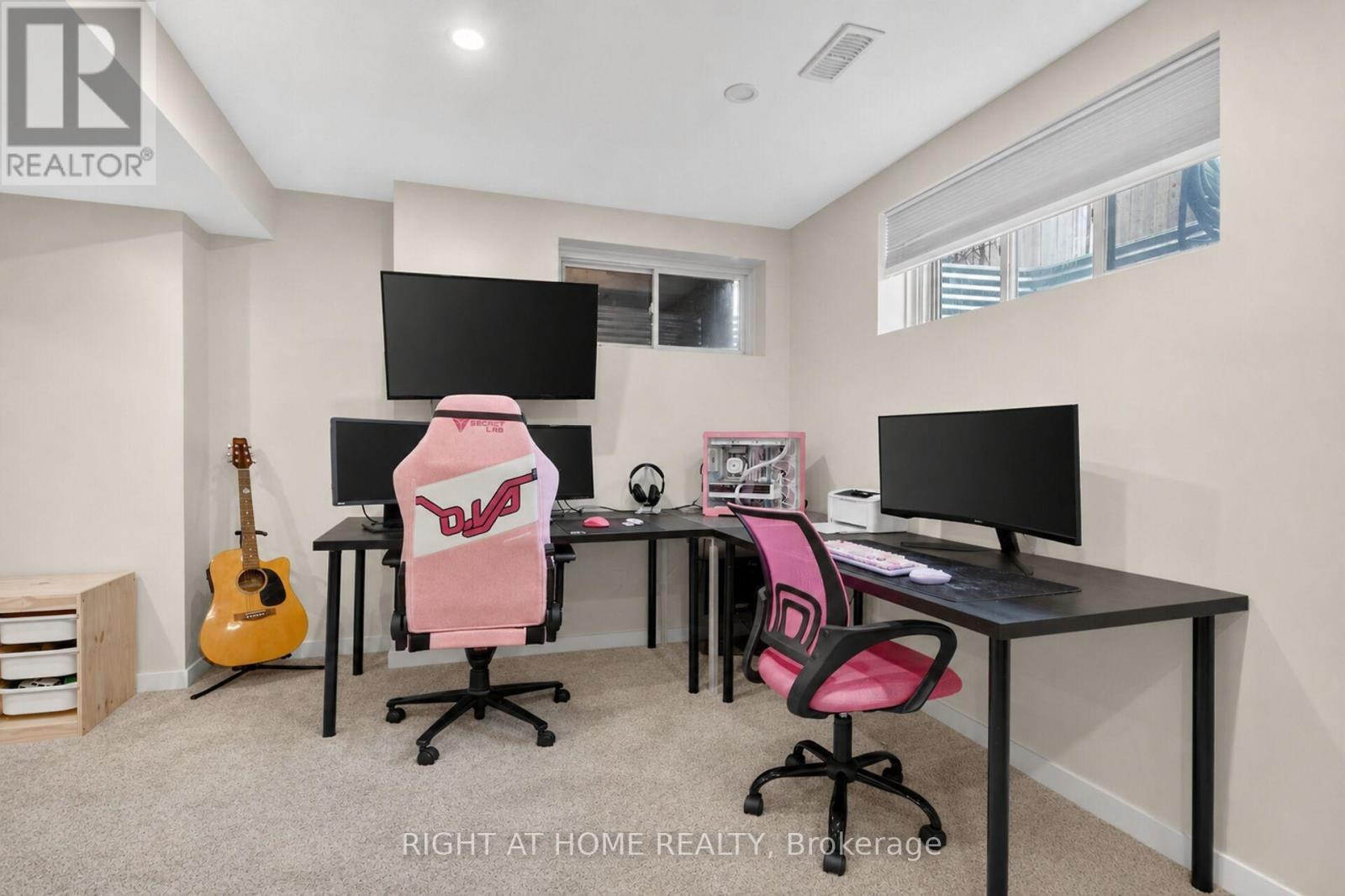 84 FRANCIS STREET - 33
