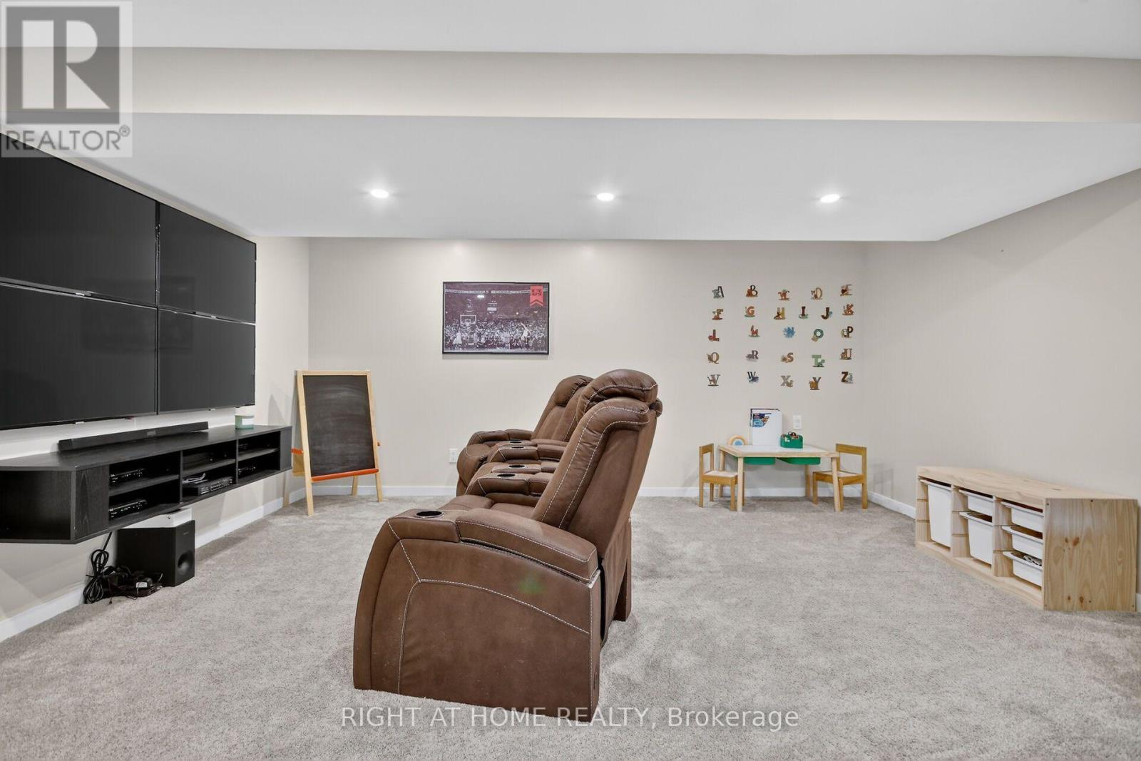 84 FRANCIS STREET - 35
