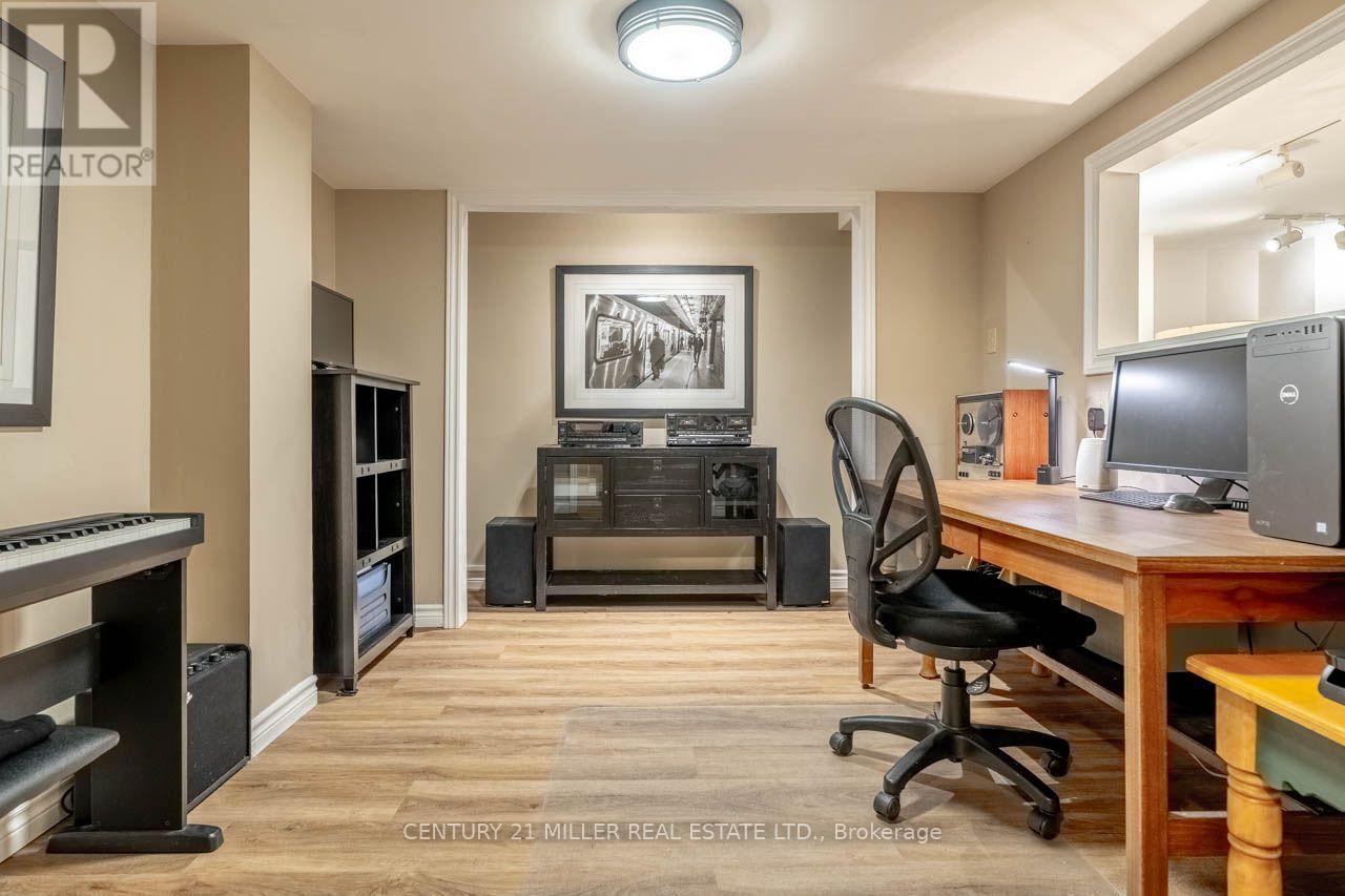 176 WILLOW LANE - Image 26
