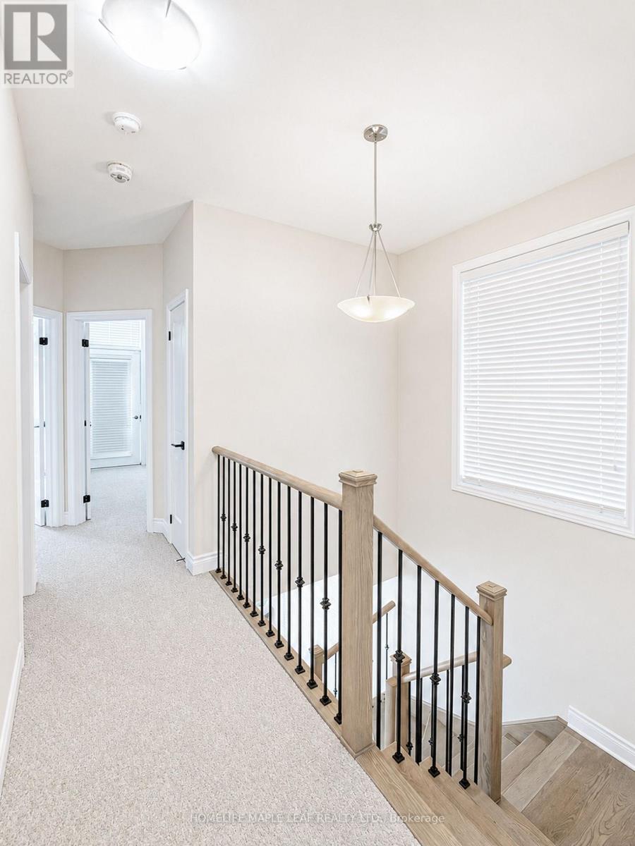 11 AYLIN CRESCENT - 22