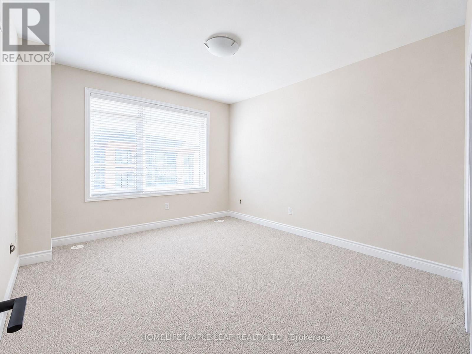 11 AYLIN CRESCENT - 23