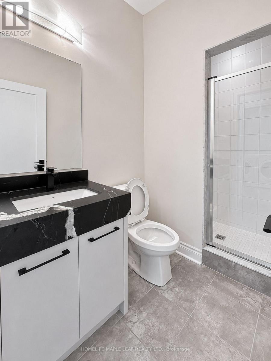 11 AYLIN CRESCENT - 5