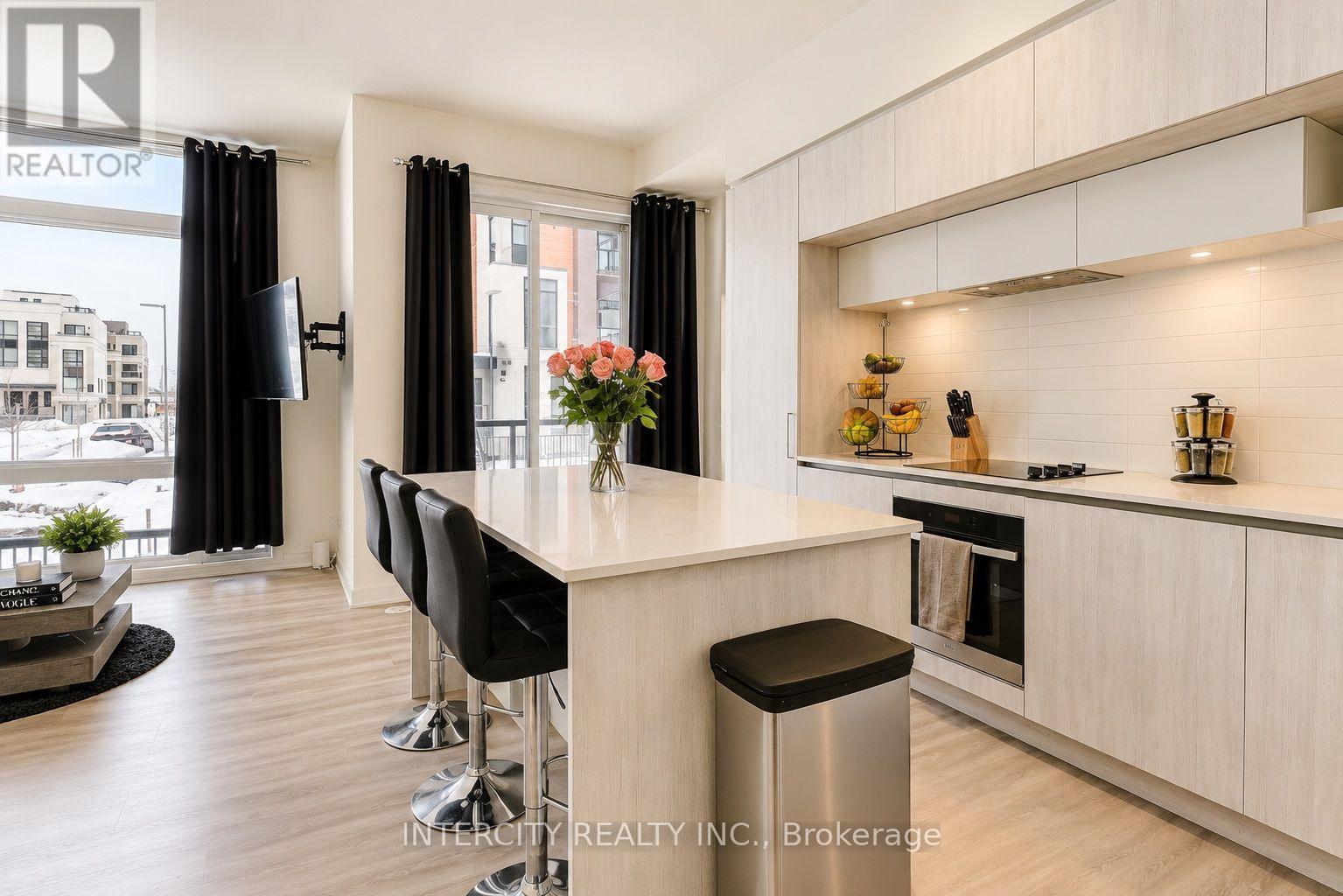 #1504 11 DAVID EYER ROAD - 11