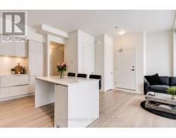 1504 - 11 David Eyer Road, Richmond Hill, ON L4S0N3 Photo 7
