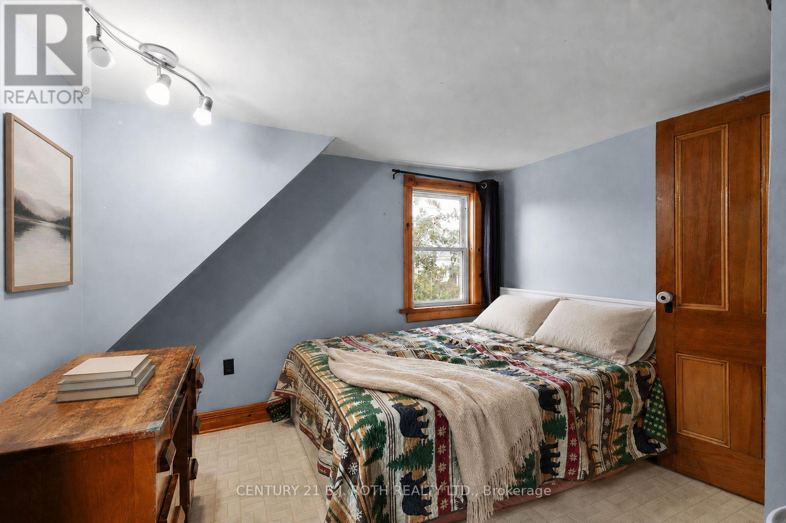356 WEST STREET N - 10