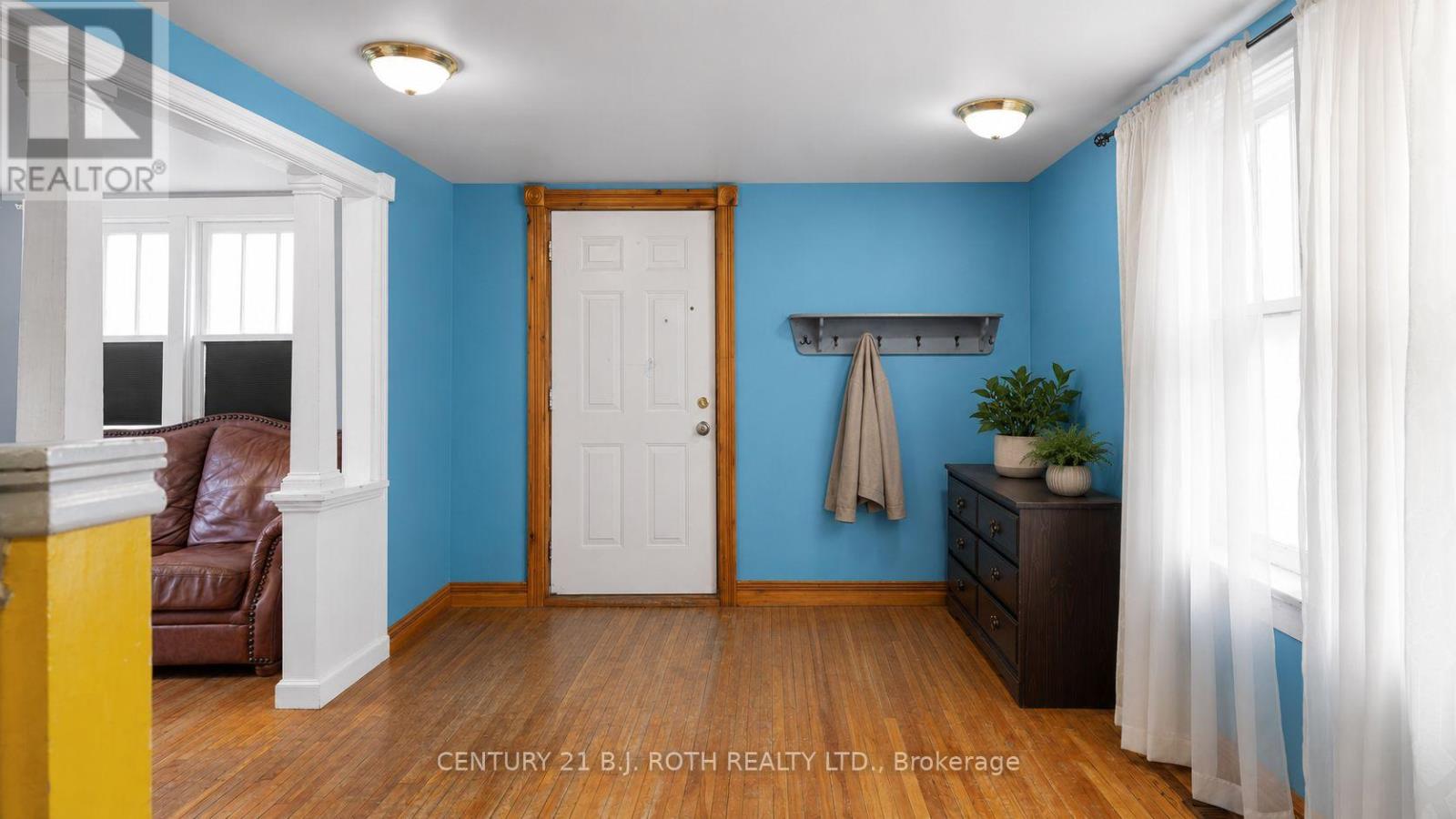 356 WEST STREET N - 3