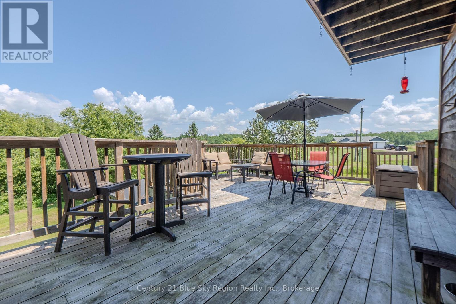 1033 CENTENNIAL CRESCENT - 45