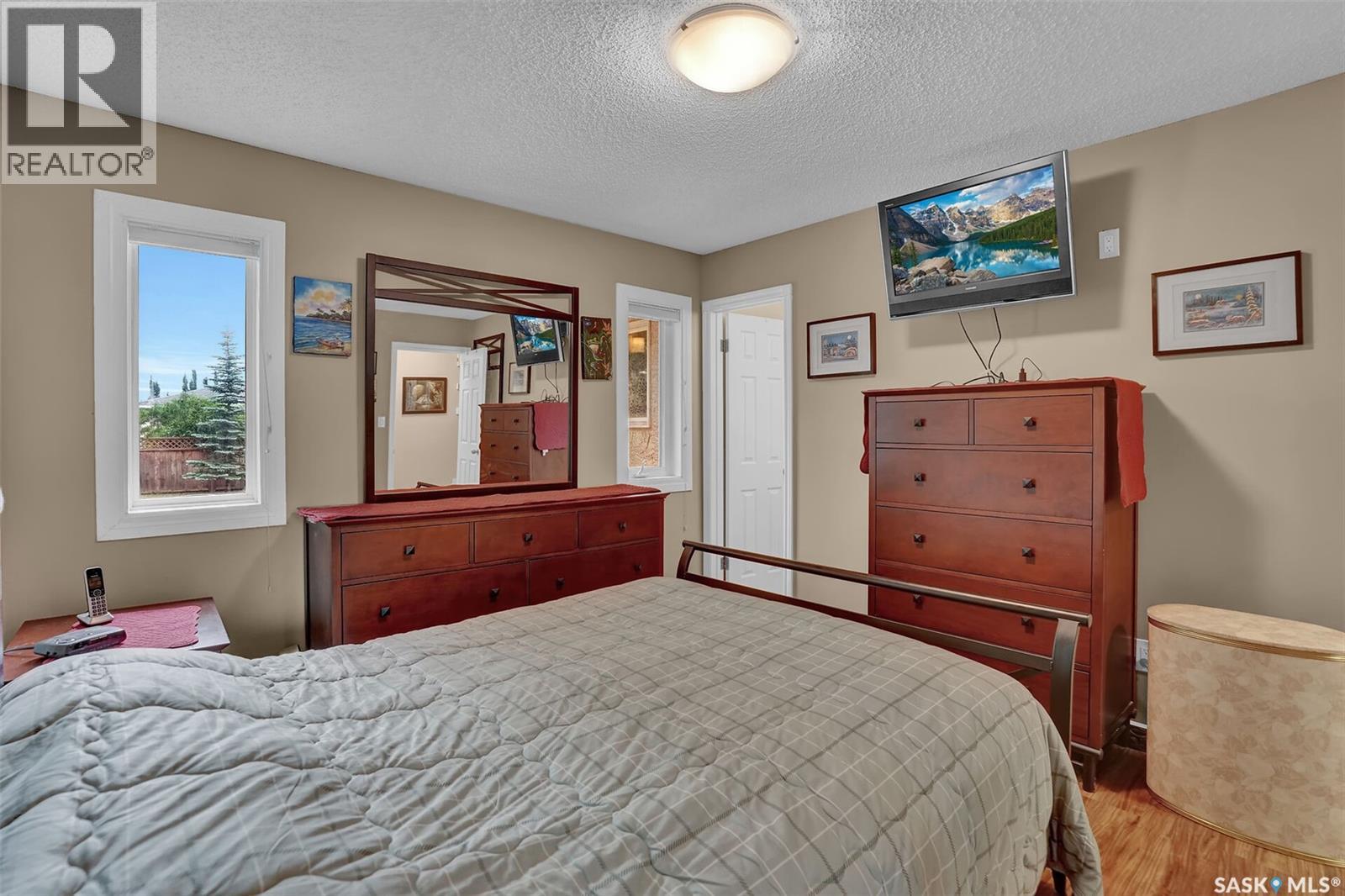 246/242 Westview DRIVE - 19