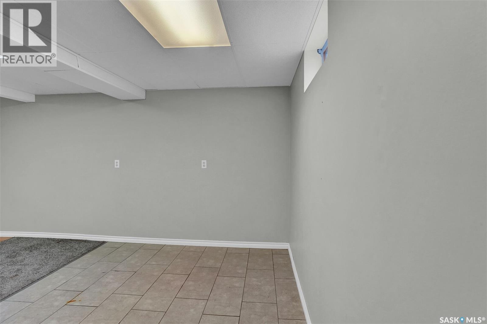 246/242 Westview DRIVE - 27