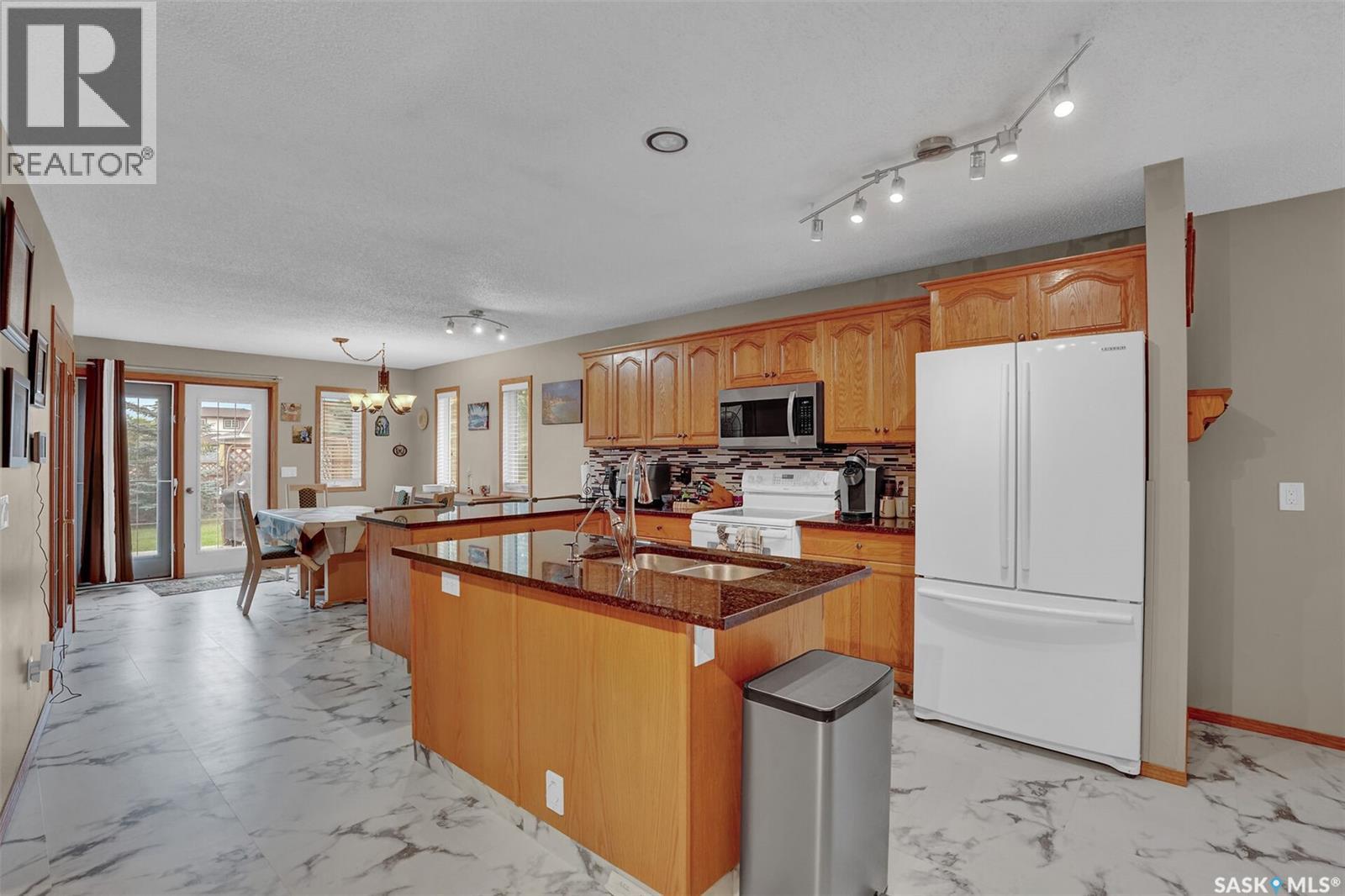 246/242 Westview DRIVE - 7