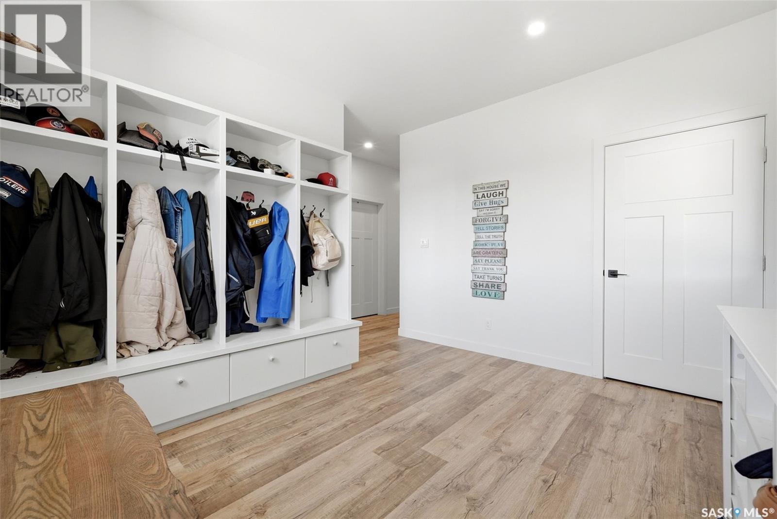 520 Burns AVENUE - Image 32