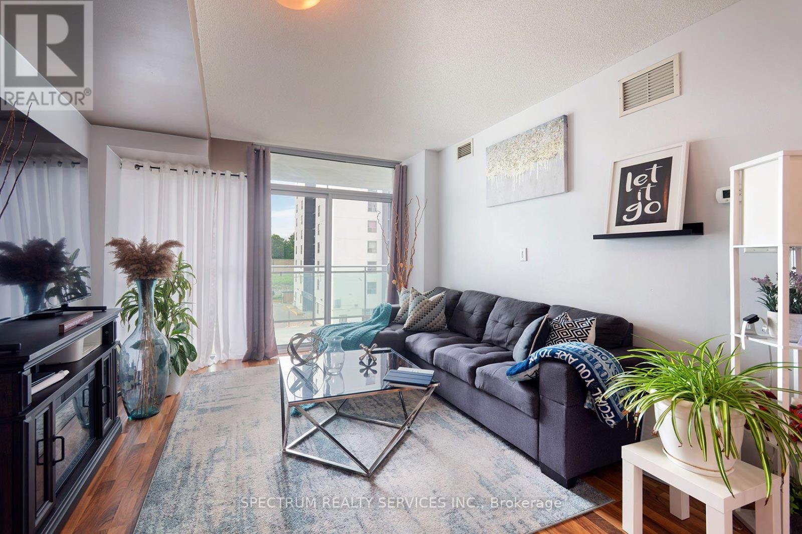 #406 2464 WESTON ROAD - 11