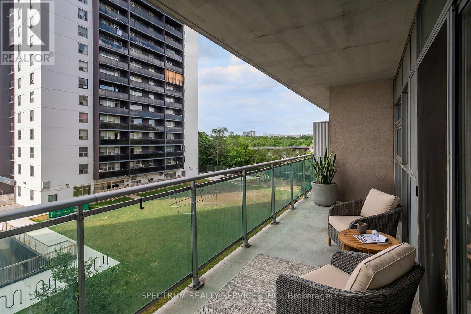 #406 2464 WESTON ROAD - 14