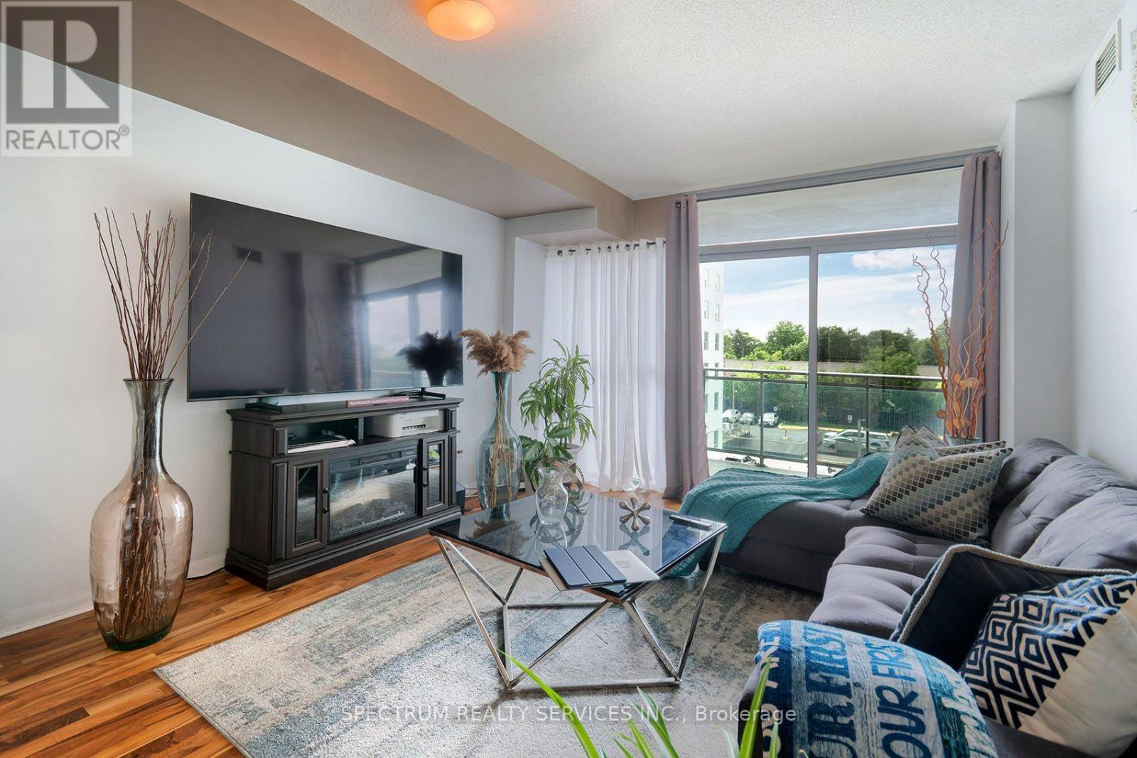#406 2464 WESTON ROAD - 9
