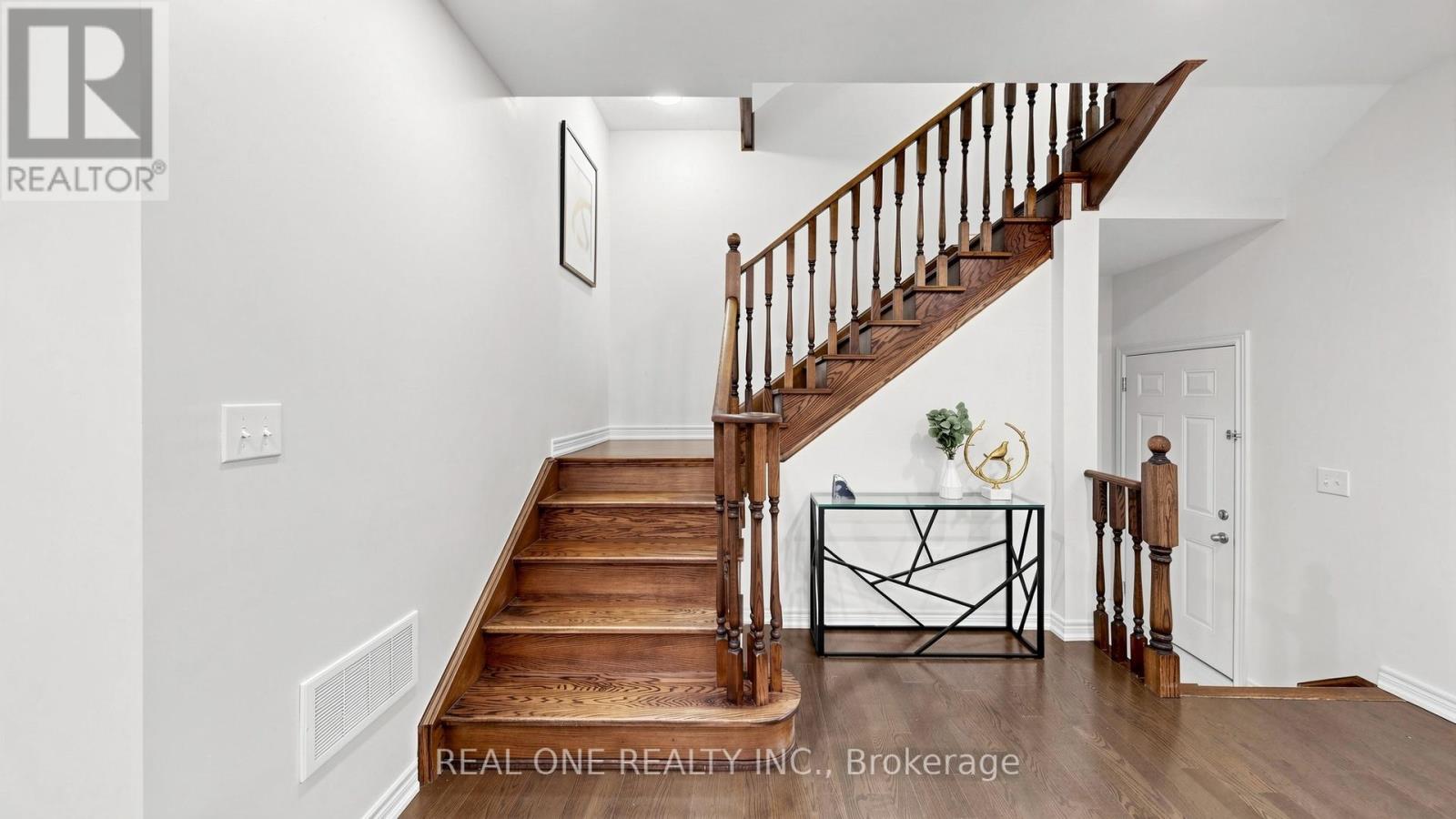 488 GEORGE RYAN AVENUE - 19