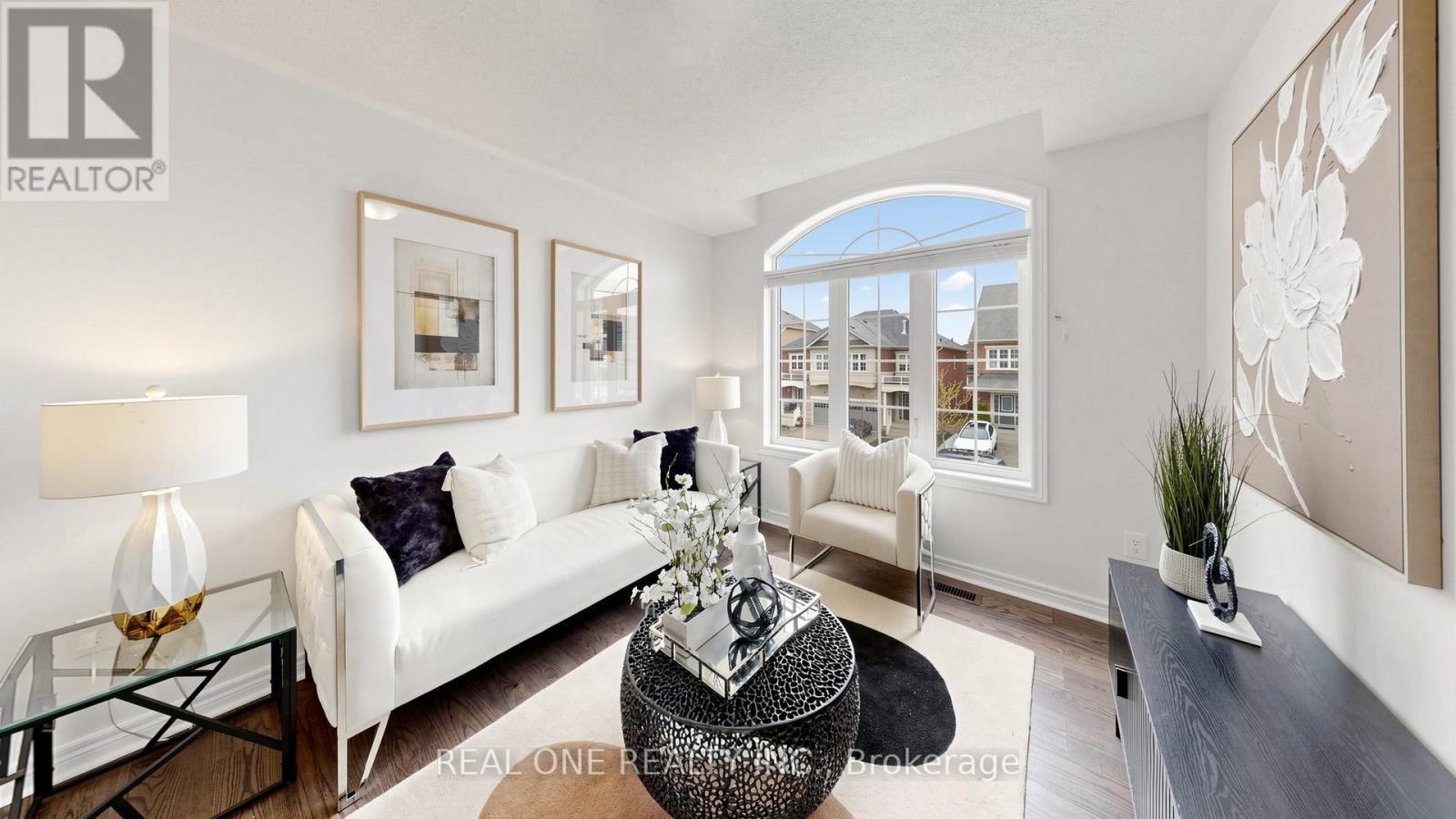 488 GEORGE RYAN AVENUE - 22
