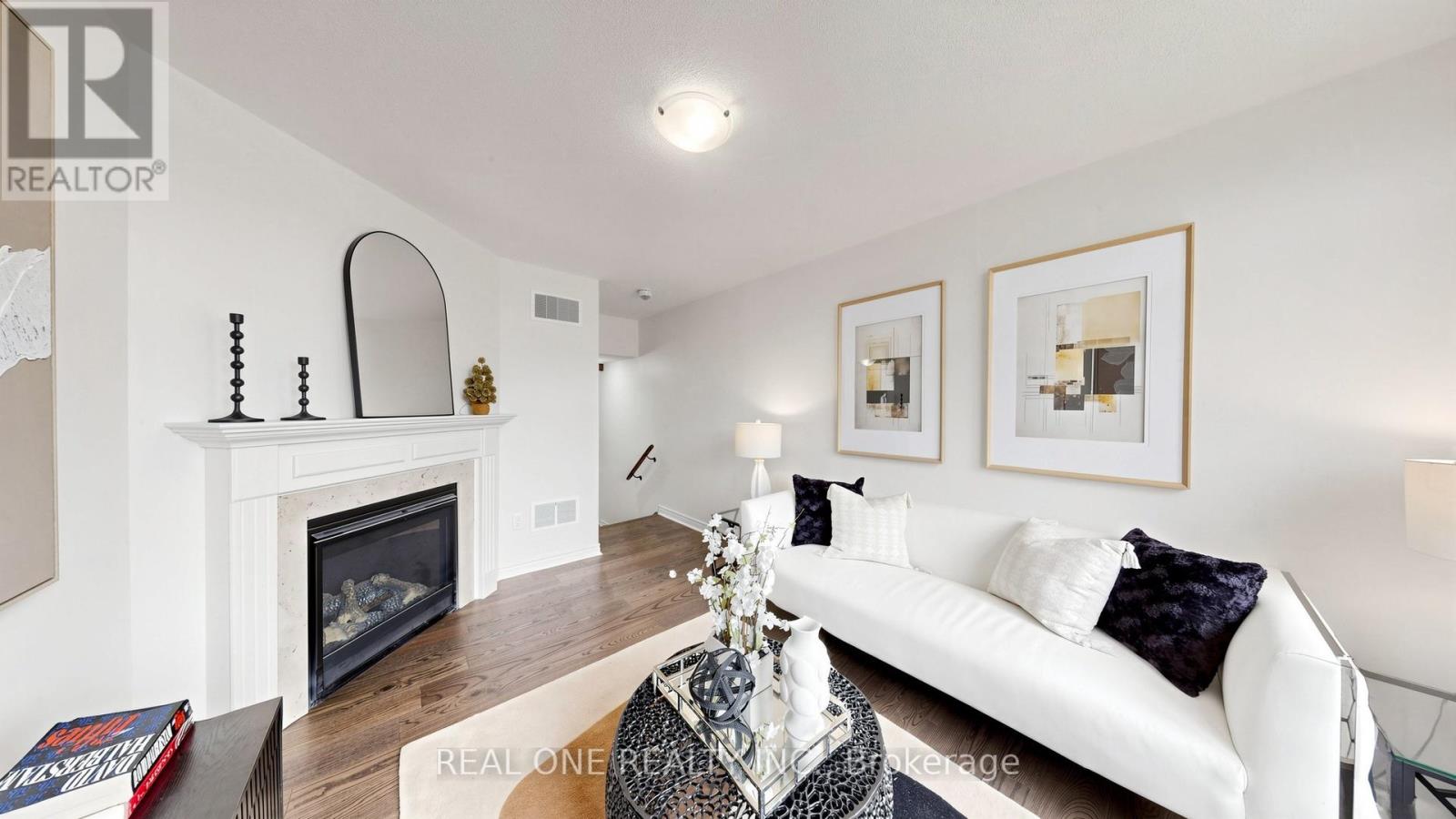 488 GEORGE RYAN AVENUE - 23