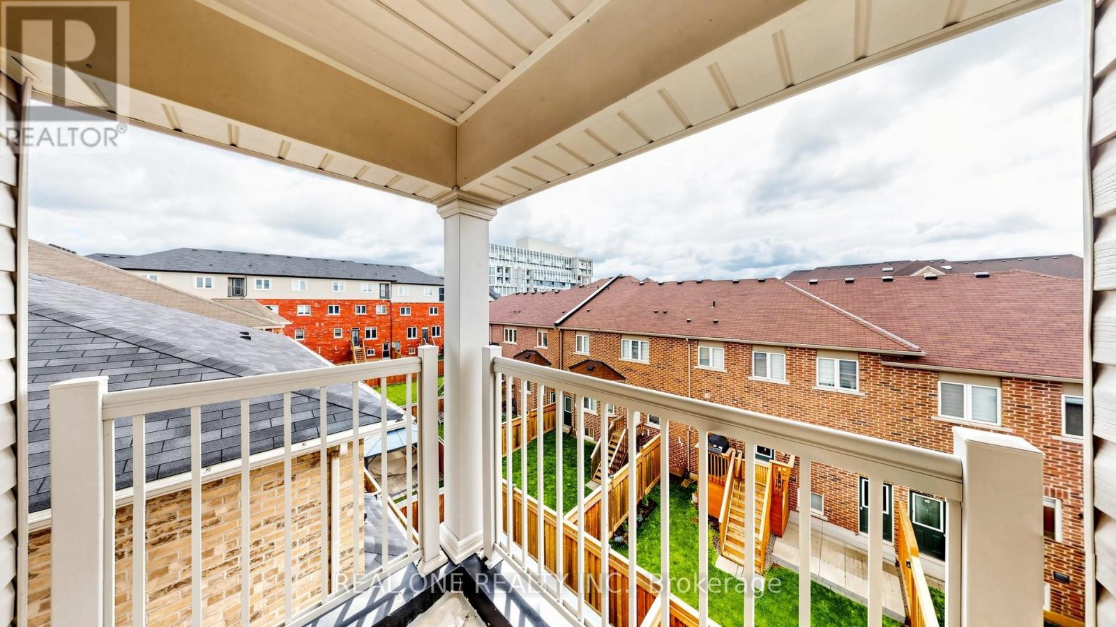 488 GEORGE RYAN AVENUE - 44