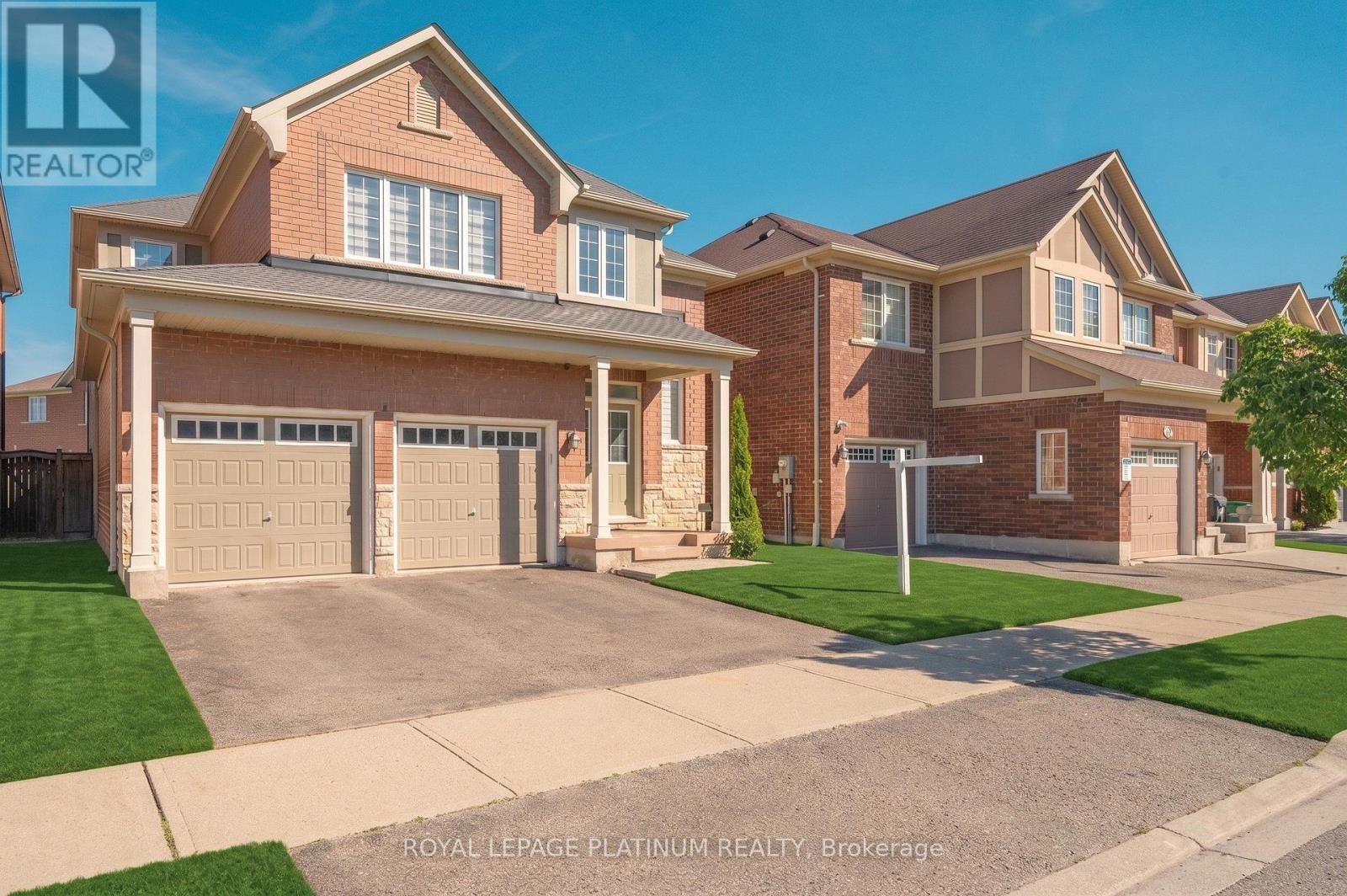15 AYLESBURY DRIVE - 2