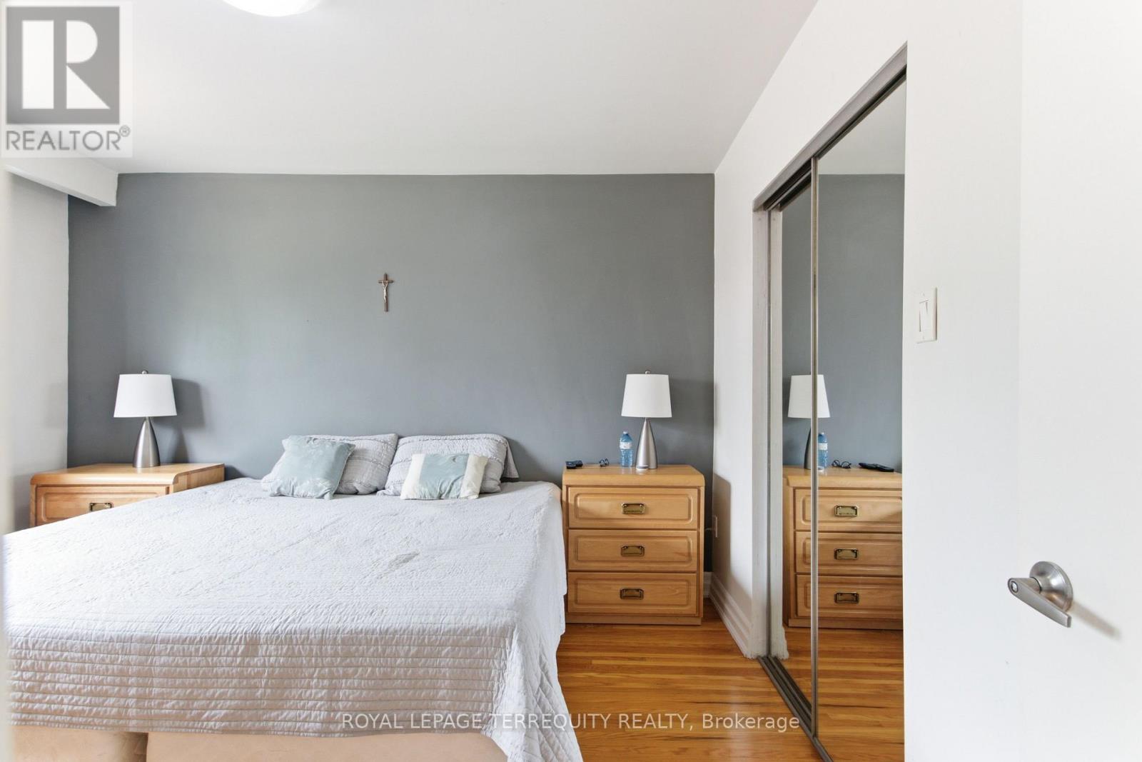 21 BUCKLAND ROAD - 19
