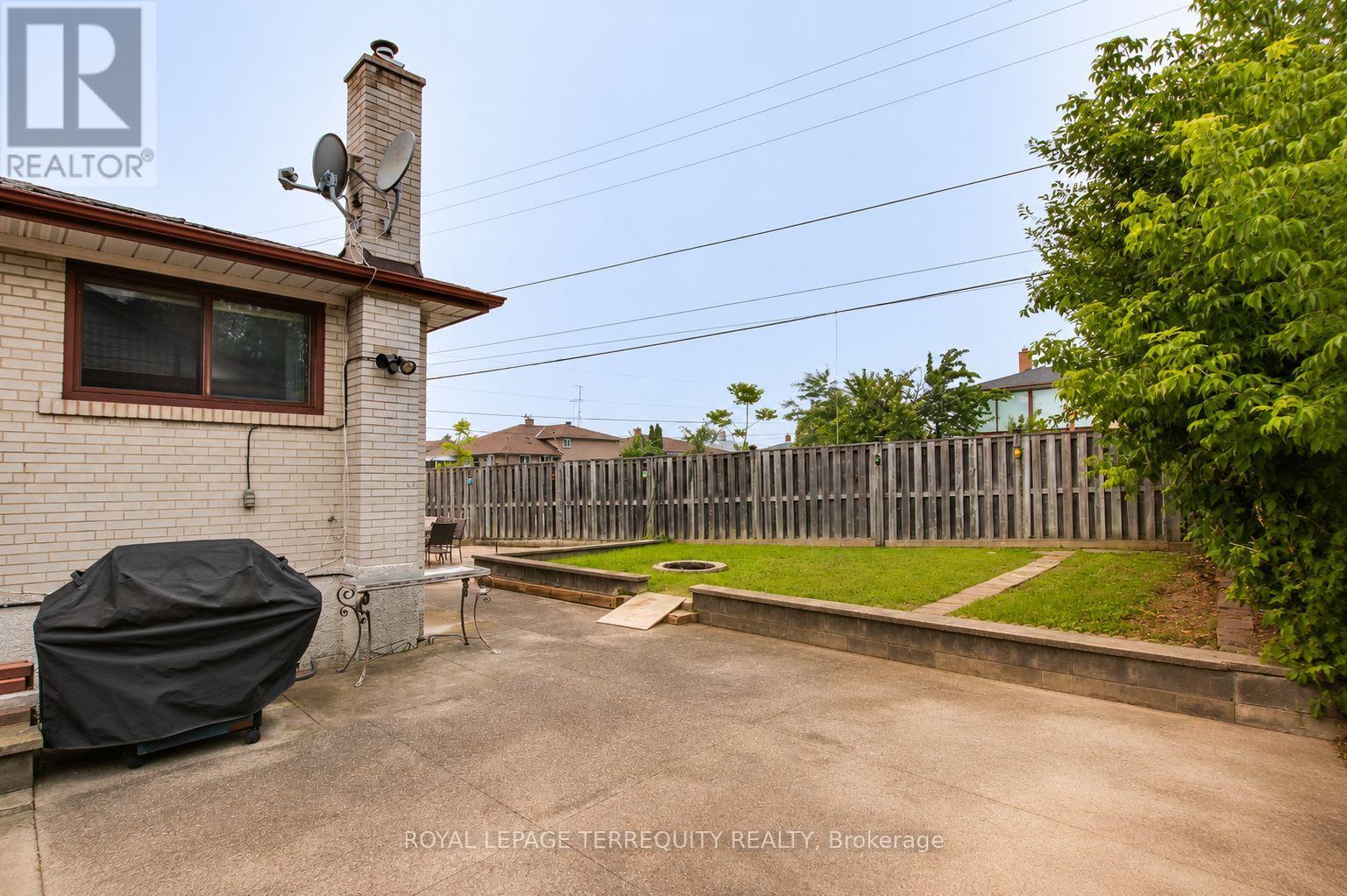 21 BUCKLAND ROAD - 40