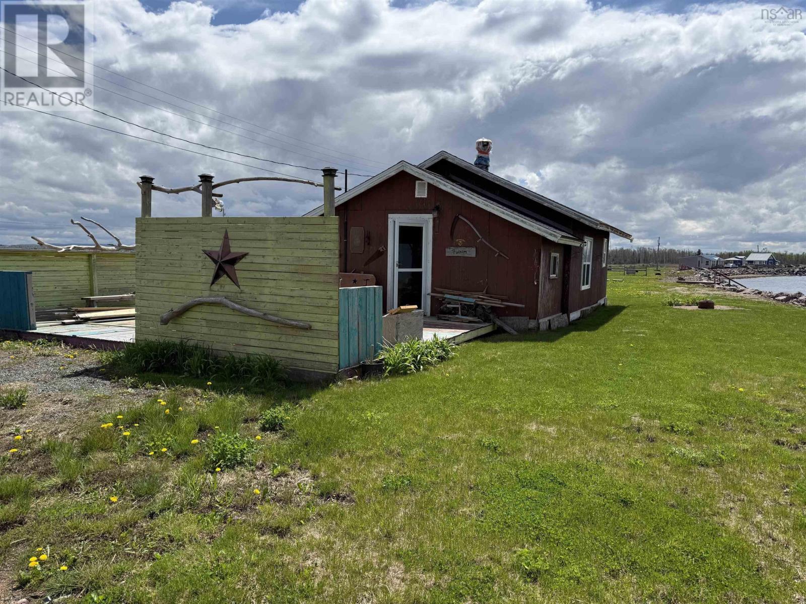 28 Quahog Lane - 15