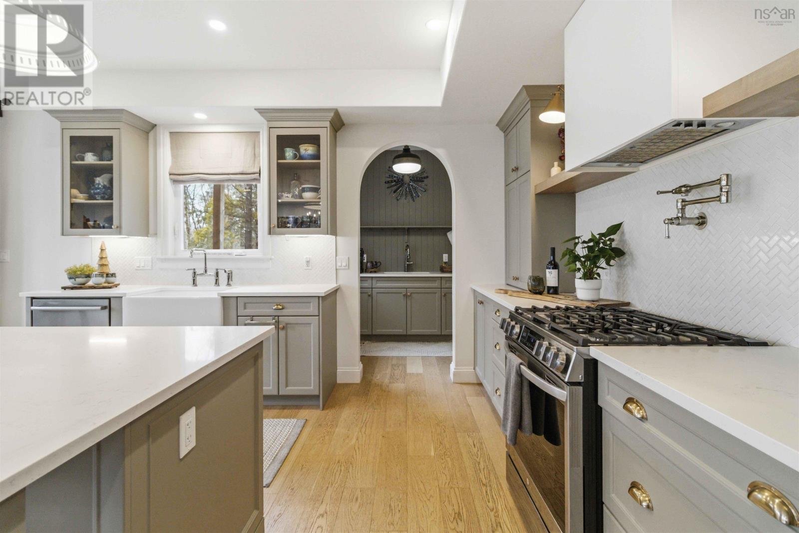 410 Heddas Way - 18