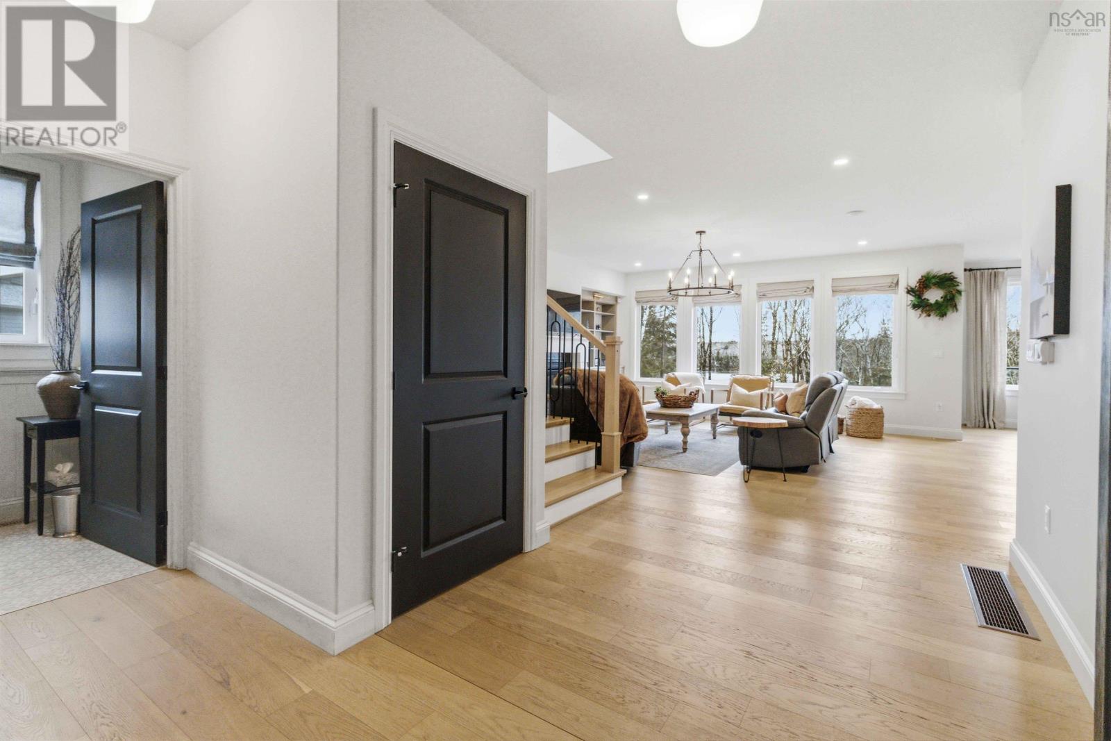 410 Heddas Way - 6