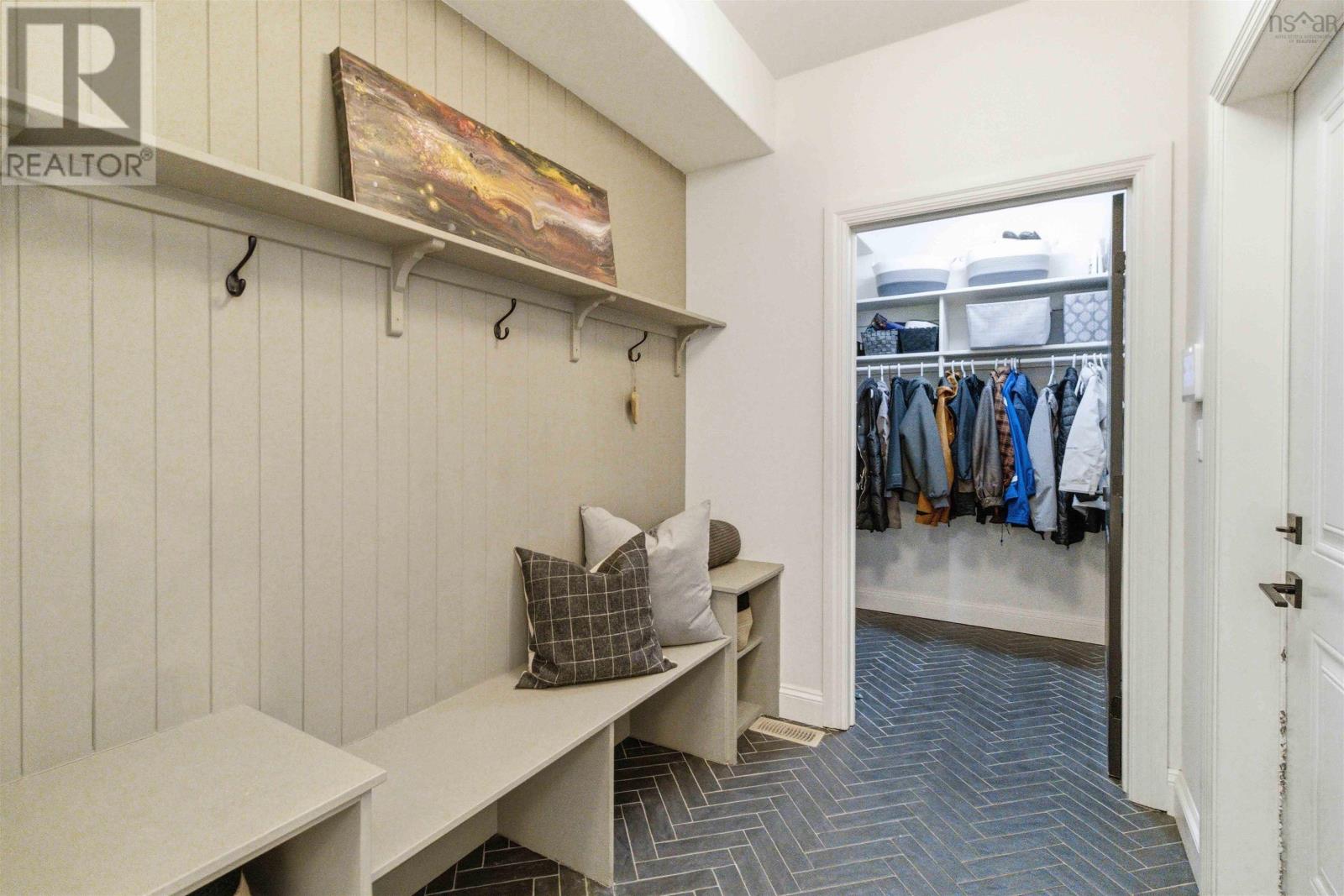 410 Heddas Way - 8