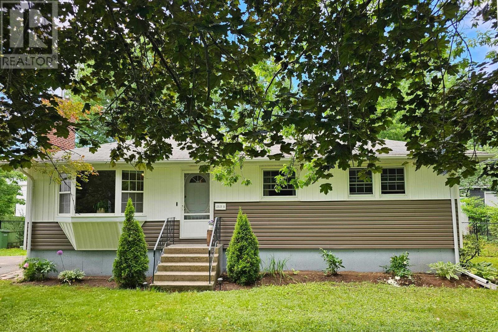 221 Main Street - 37