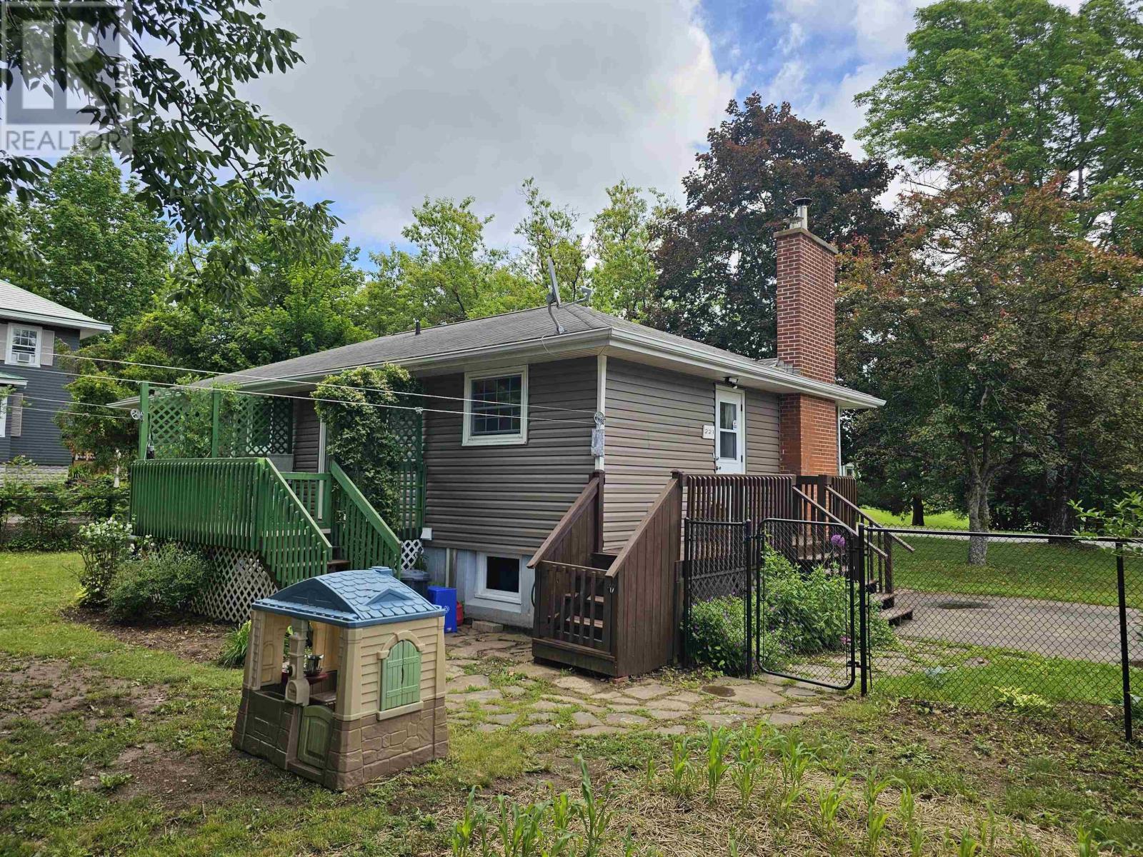 221 Main Street - 4