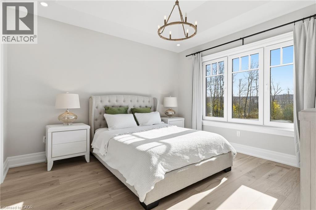 7 CAMPVIEW Road - 36