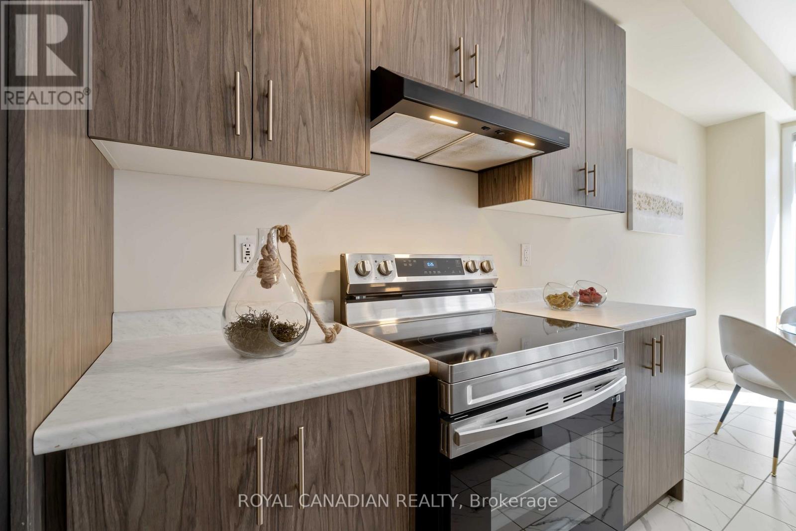 10 LEMON AVENUE - Image 16