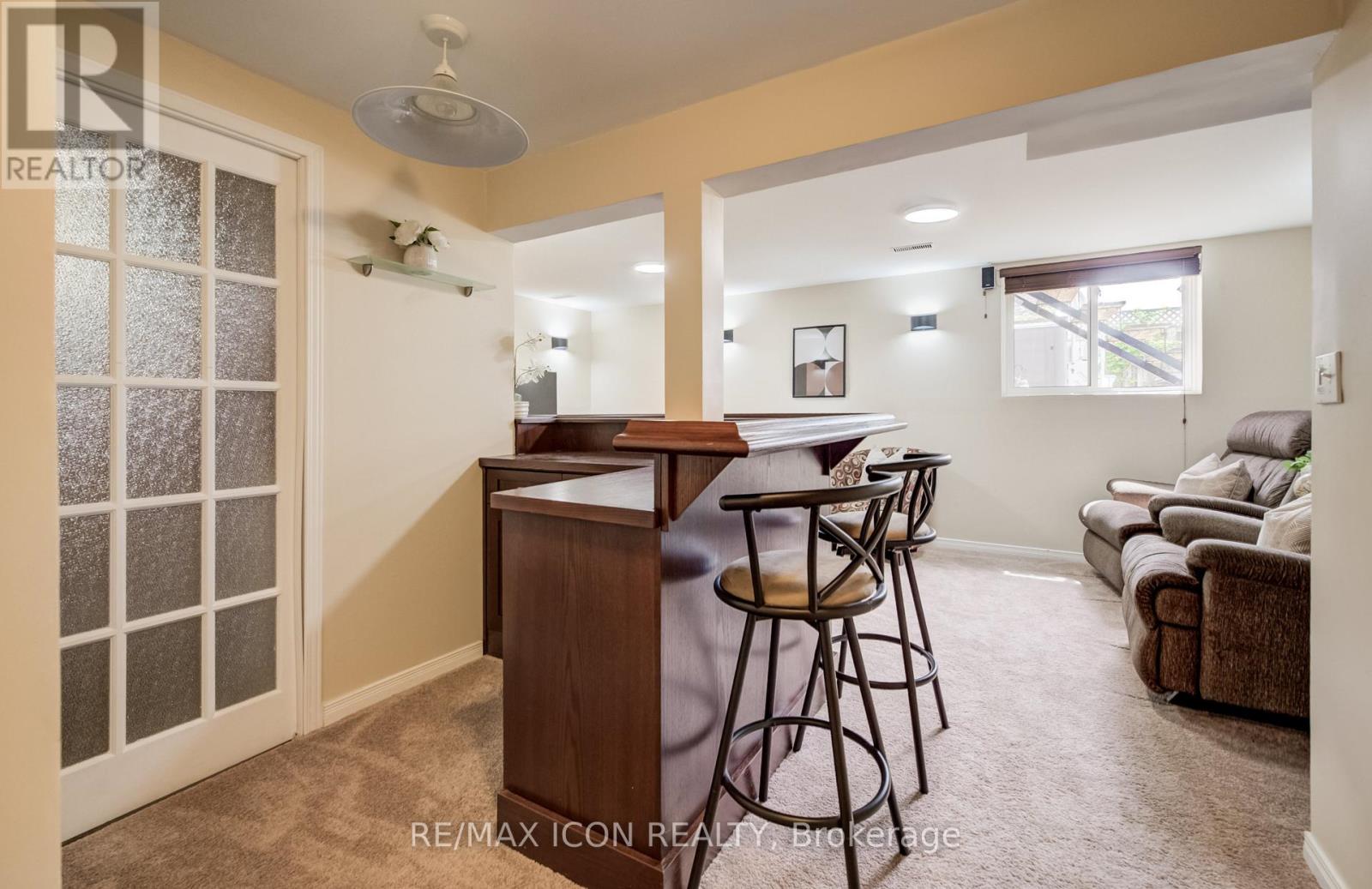 124 PROSPERITY DRIVE - 26