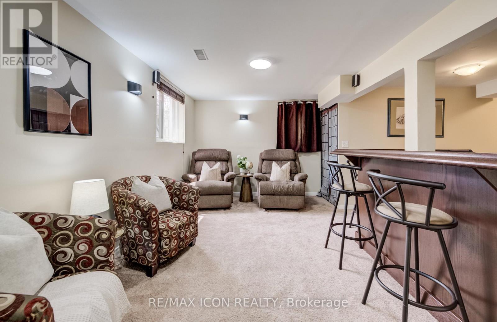 124 PROSPERITY DRIVE - 30