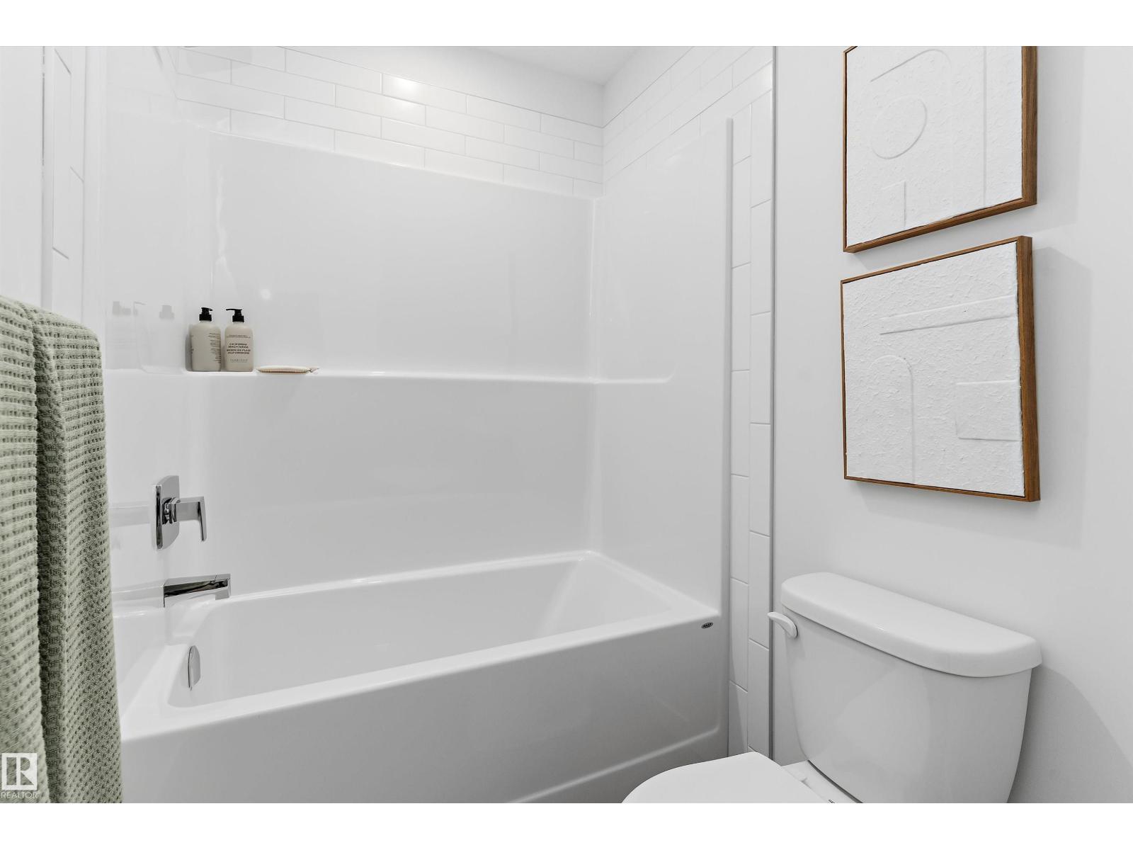 8907 ELVES LO NW - 36