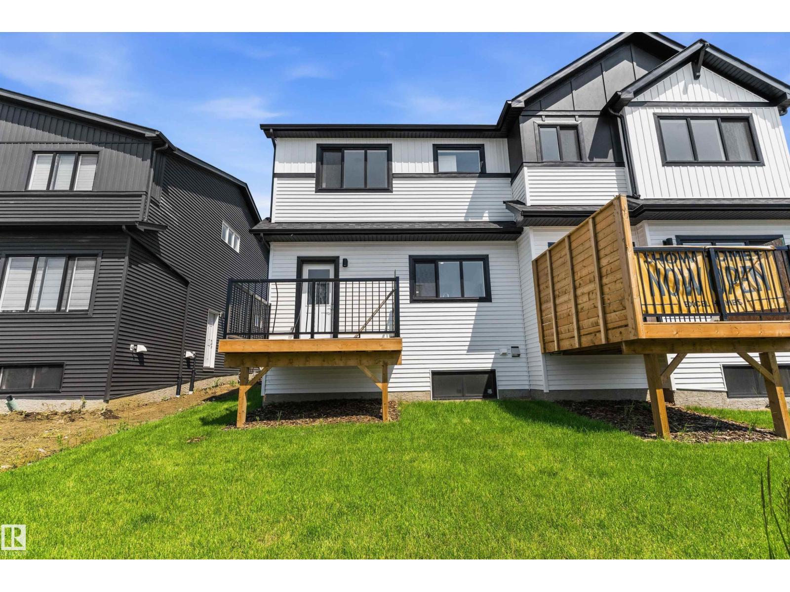 8907 ELVES LO NW - 39