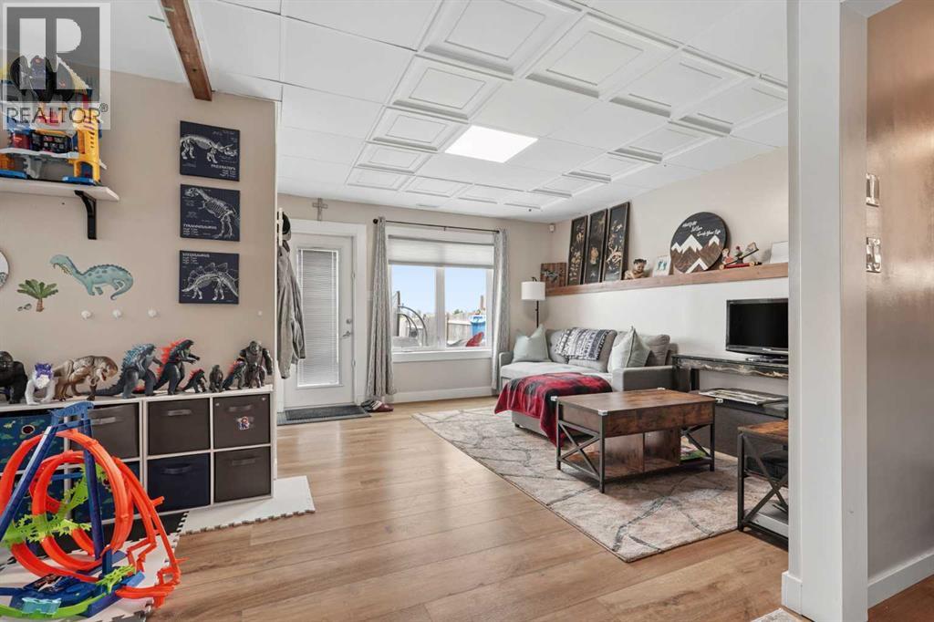 648 Parkside Green - 36