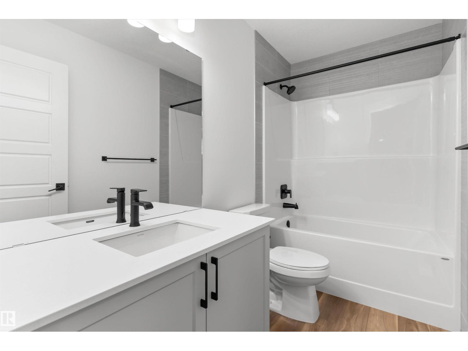19131 20 AV NW - 26