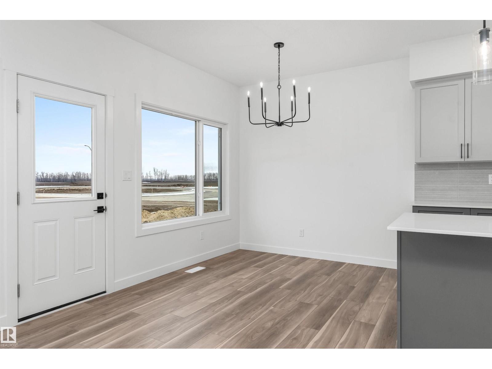 19131 20 AV NW - 11