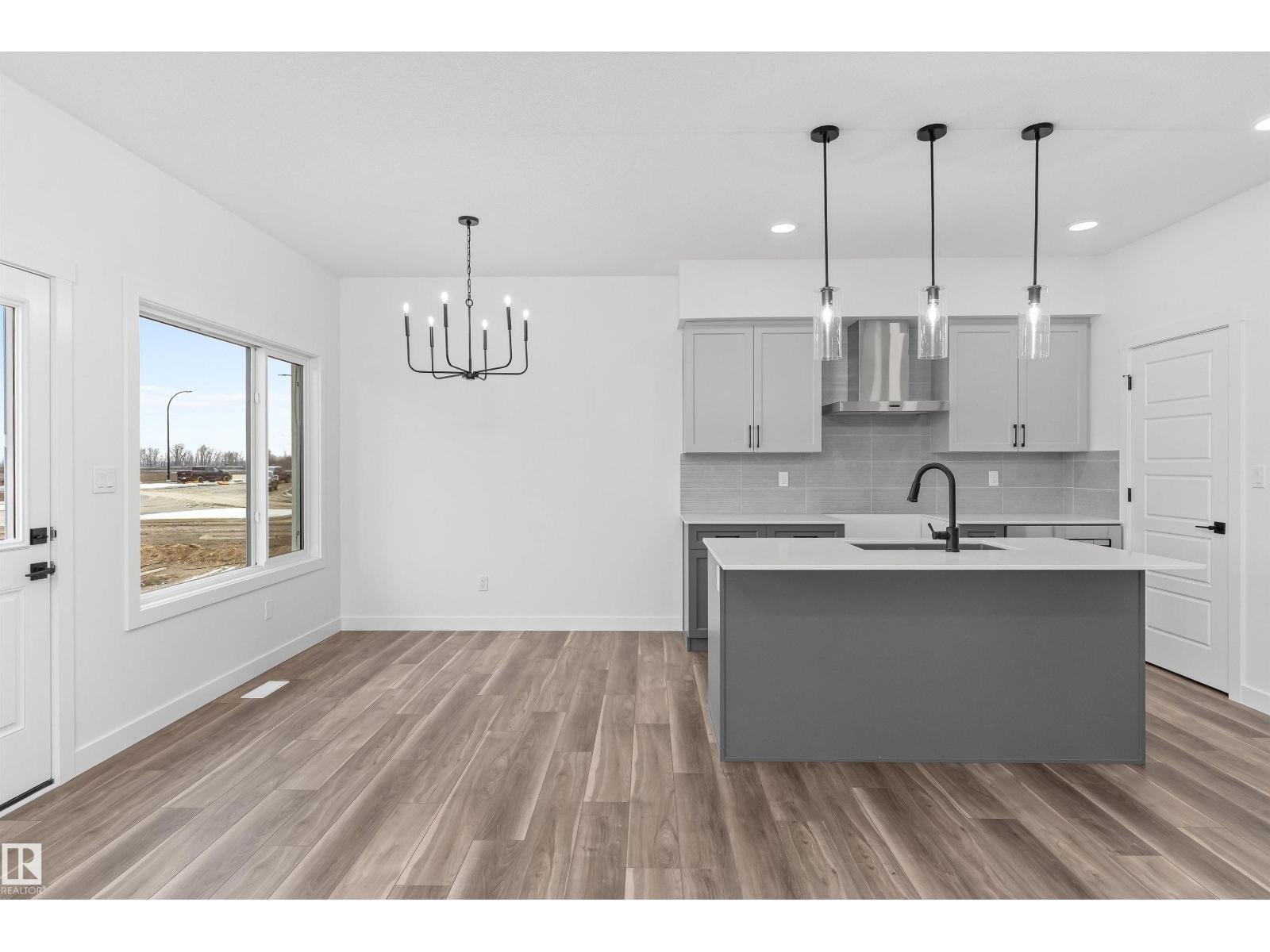 19131 20 AV NW - 10